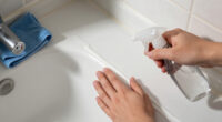 Spraying Windex On Caulk: Why It Is Recommended And What It Is For